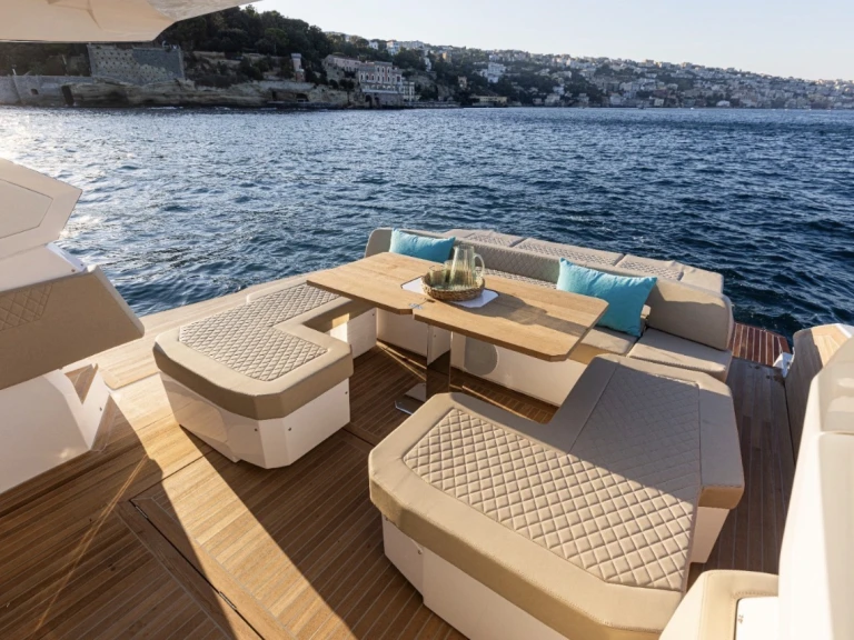 Motorboot te huur in Napels voor de beste prijs