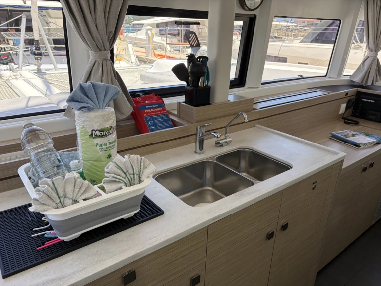 Bootverhuur Road Town goedkoop Lagoon 43 (Owners Version)