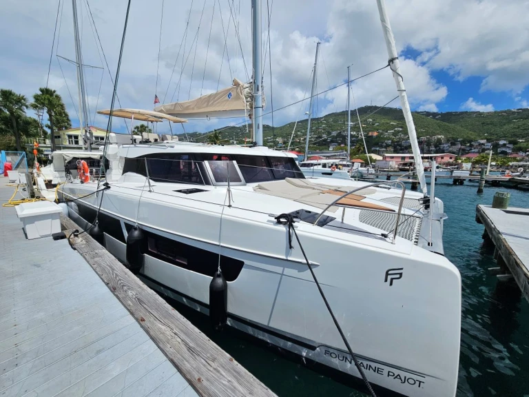 Verhuur Catamaran in Frenchtown - Fountaine Pajot Fountaine Pajot FP 41 Maesto 3 