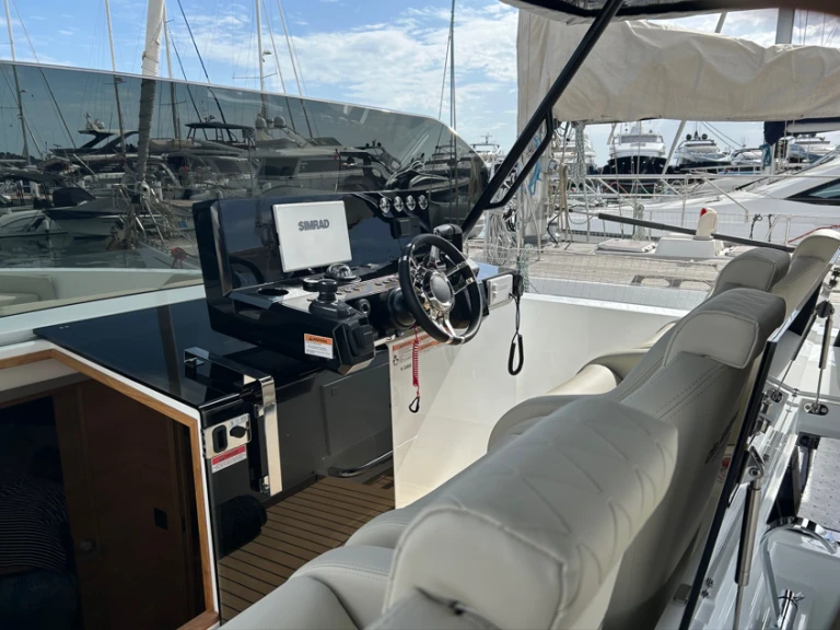 Bootverhuur Antibes goedkoop D42