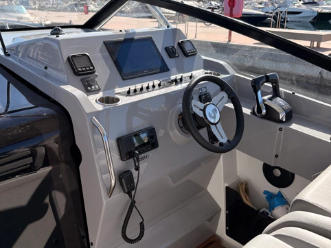 Verhuur Jacht Bénéteau met vaarbewijs