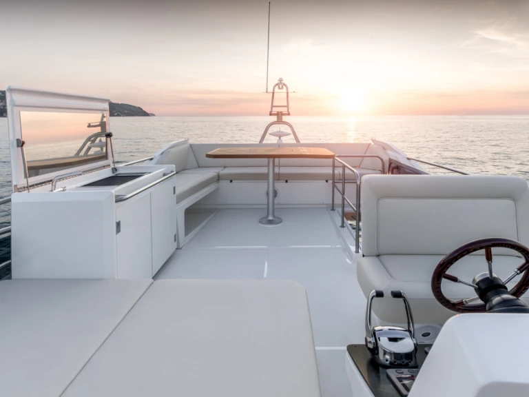 Bootverhuur Saint-Raphaël goedkoop Greenline 45 Fly