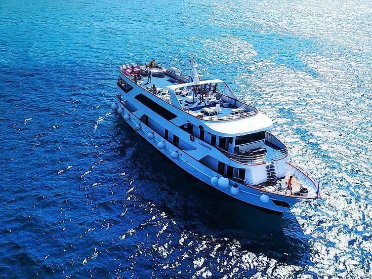Zeilboot te huur in Trogir voor de beste prijs