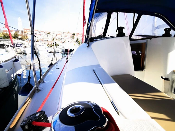 Verhuur Zeilboot Jeanneau met vaarbewijs