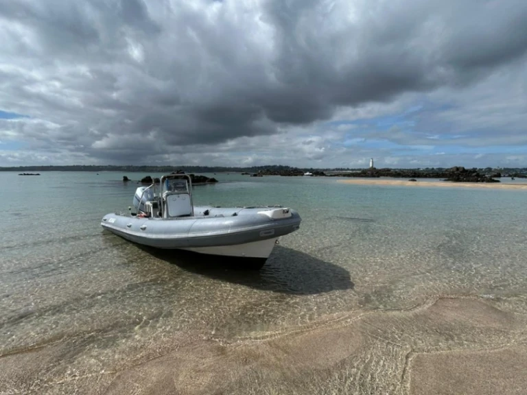 Jachthuur in Saint-Quay-Portrieux - Lomac Beluga 24 via SamBoat