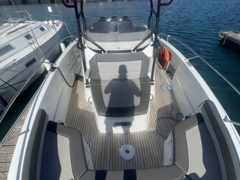 Bootverhuur Saint-Quay-Portrieux goedkoop Cap Camarat 9.0 CC