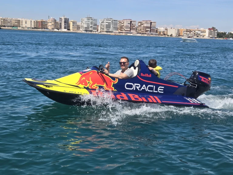 Yamaha Yamaha VX te huur van particulier of professional in Torrevieja