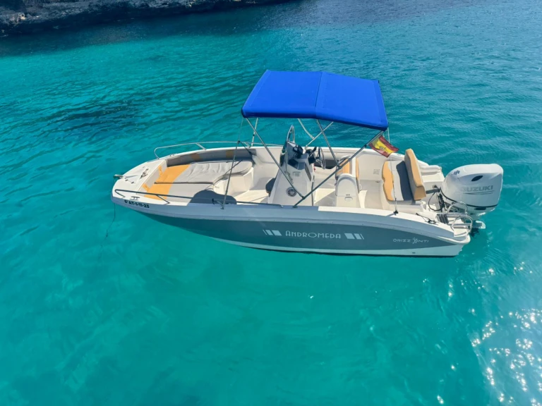 Motorboot te huur in Cala d'Or voor de beste prijs