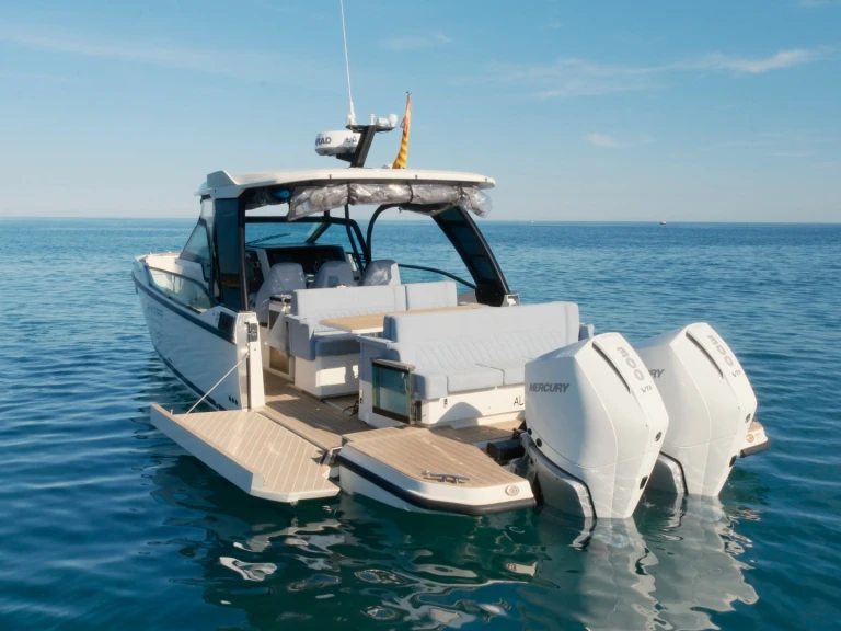 Huur een Saxdor Saxdor 320 GTO in Platja d'Aro