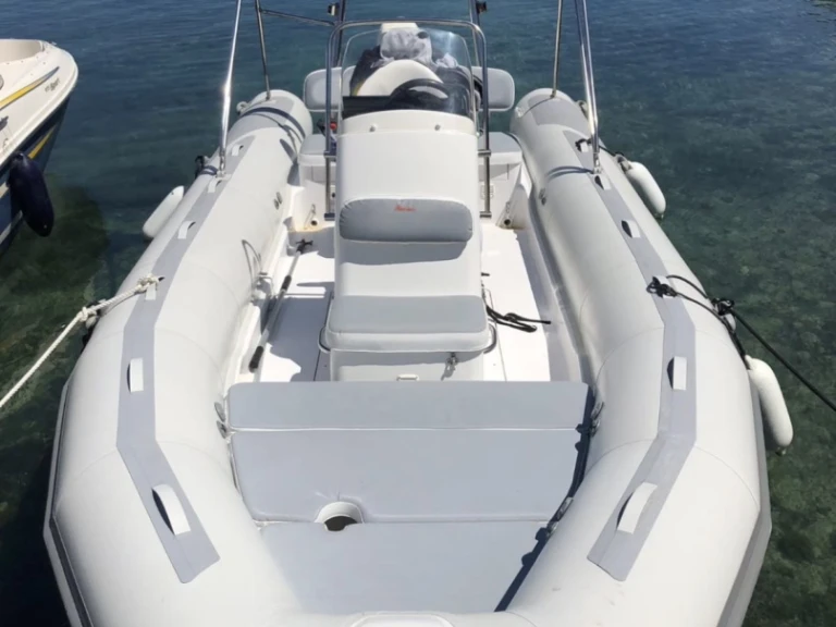 Bootverhuur Adventure Vestra V 6.50 in Mandelieu-la-Napoule via SamBoat