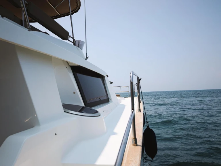 Bootverhuur Marina di Stabia goedkoop Cumberland 47 LC