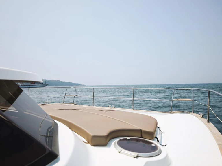 Bootverhuur Fountaine Pajot Cumberland 47 LC in Marina di Stabia via SamBoat