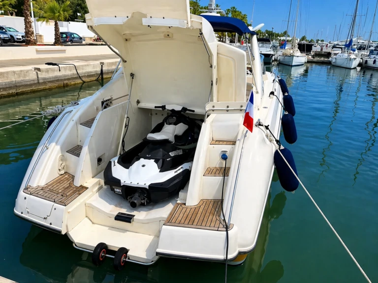 Sunseeker Commanche 40 te huur van particulier of professional in Cannes