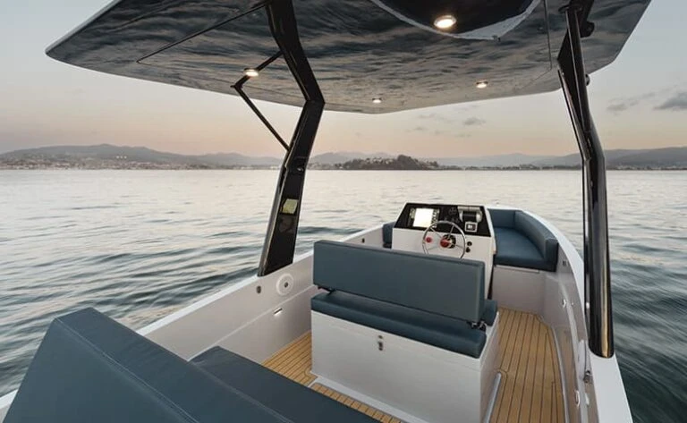 Verhuur Motorboot Lasai met vaarbewijs