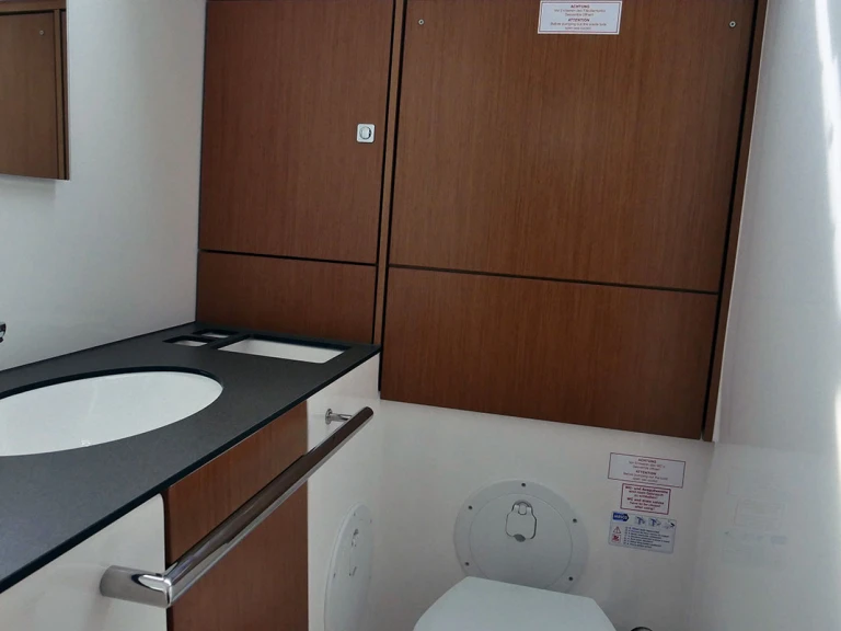 Huur Zeilboot met of zonder schipper Bavaria in Piombino