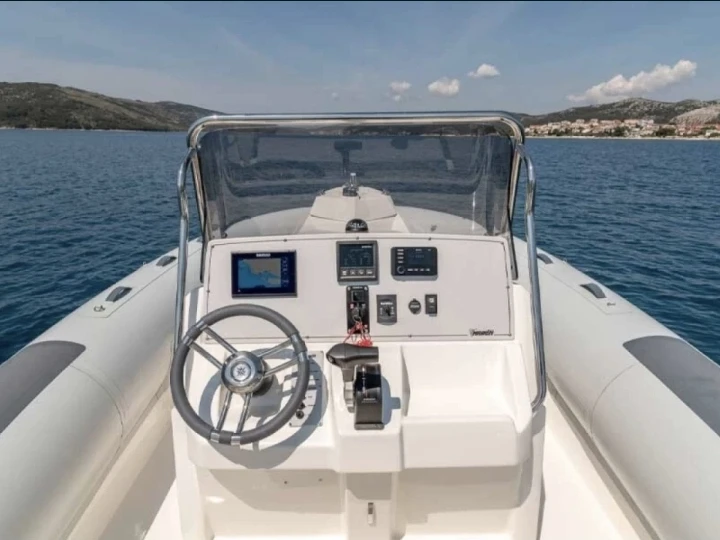 Verhuur RIB Wellcraft met vaarbewijs