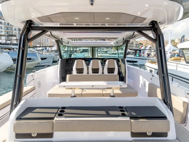 Bootverhuur Axopar 45 BRABUS in Cannes via SamBoat