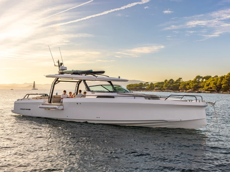 Huur Motorboot met of zonder schipper Axopar in Cannes