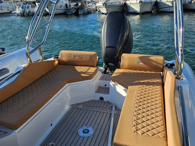 Bootverhuur SPX RIB 24 DINETTE in Saint-Raphaël via SamBoat