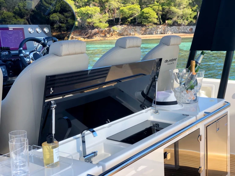 De Antonio 42 FULL LUXE te huur van particulier of professional in Ibiza Town