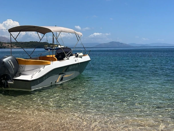 Huur een Marinello 7.5m in Ksamil