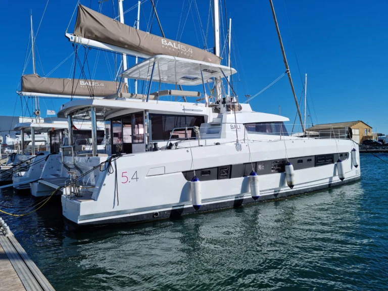 Verhuur Catamaran in Olbia - Bali Bali 5.4