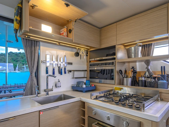 Jachthuur in Trogir - Lagoon Lagoon 51 via SamBoat