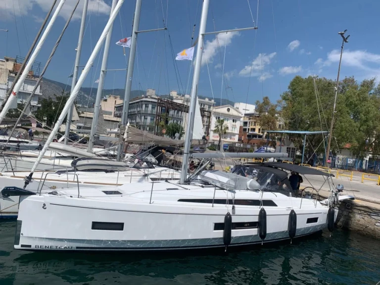 Zeilboot te huur in Volos voor de beste prijs