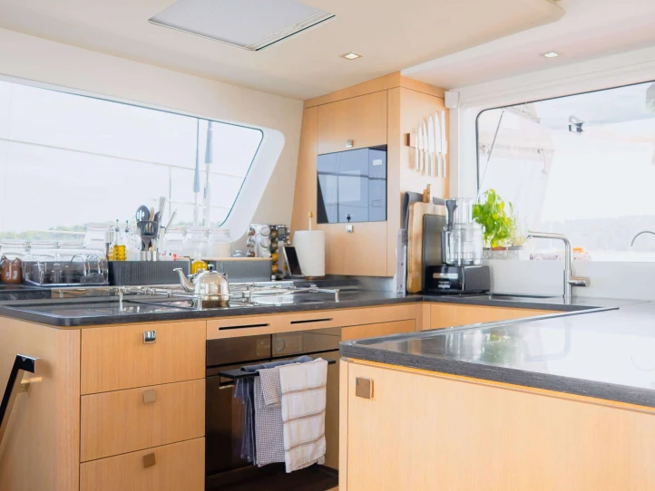 Bootverhuur Sint Maarten (FR) goedkoop MYMLAN II