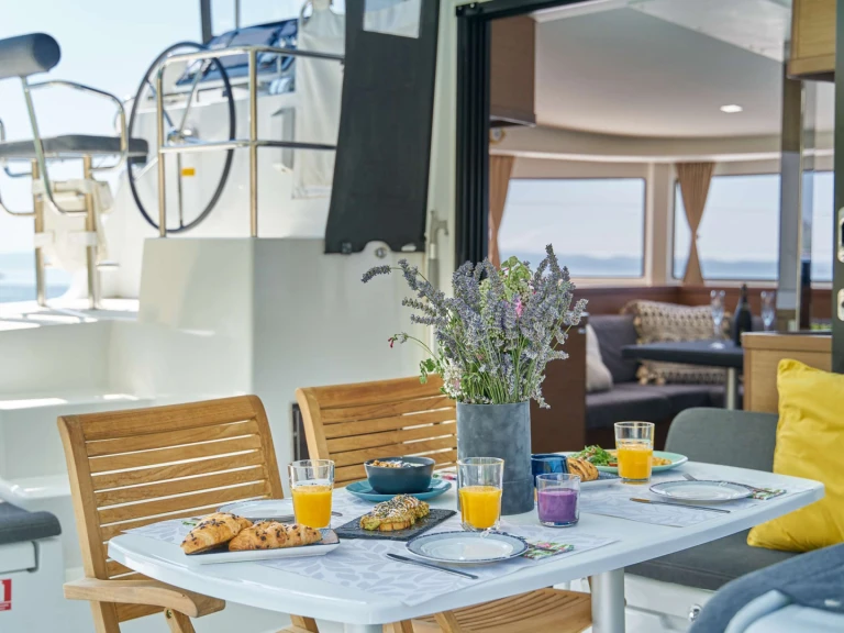 Huur een Lagoon AURA in Kaštel Gomilica