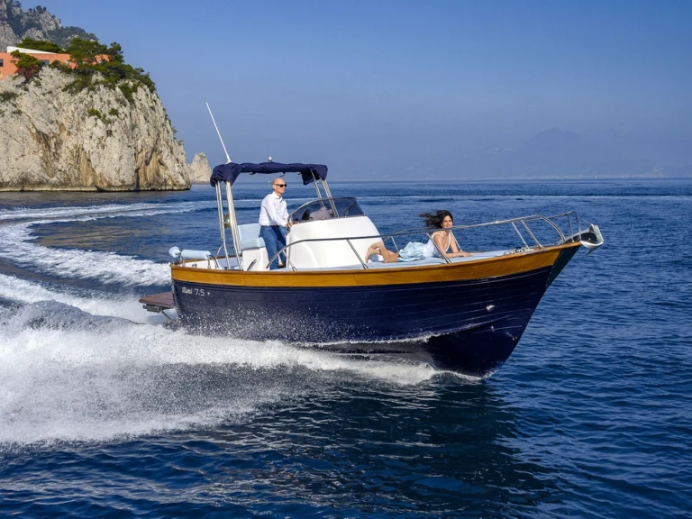 Mimi LIBECCIO 7.5 wa te huur van particulier of professional in Port Grimaud