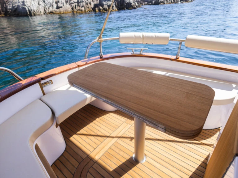 Jachthuur in Port Grimaud - Mimi LIBECCIO 7.5 wa via SamBoat