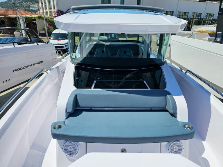 Huur een Axopar Axopar 29 XC Cross Cabin in Seget Donji