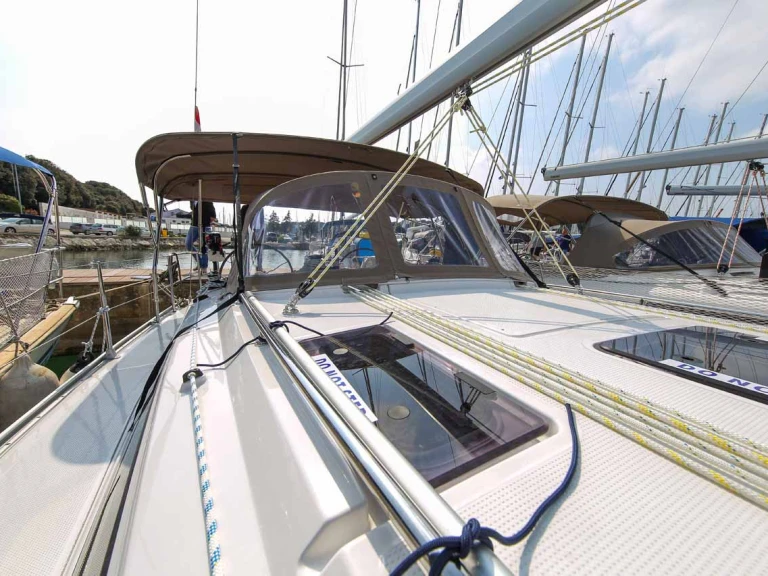 Huur Zeilboot met of zonder schipper Bavaria in Pula