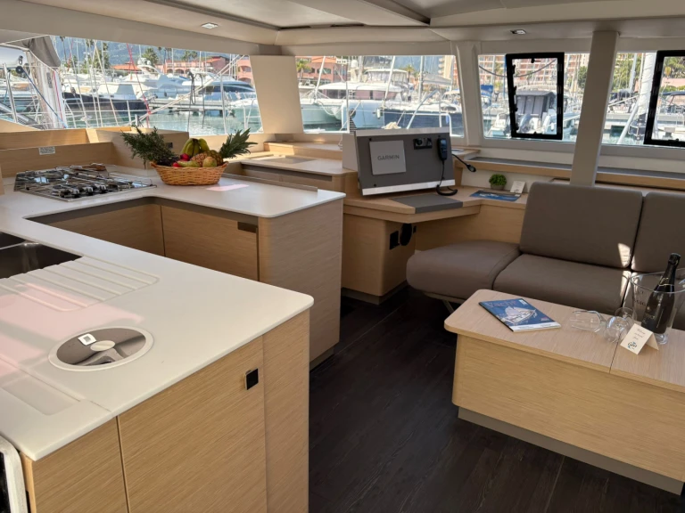 Huur Catamaran met of zonder schipper Fountaine Pajot in Furnari