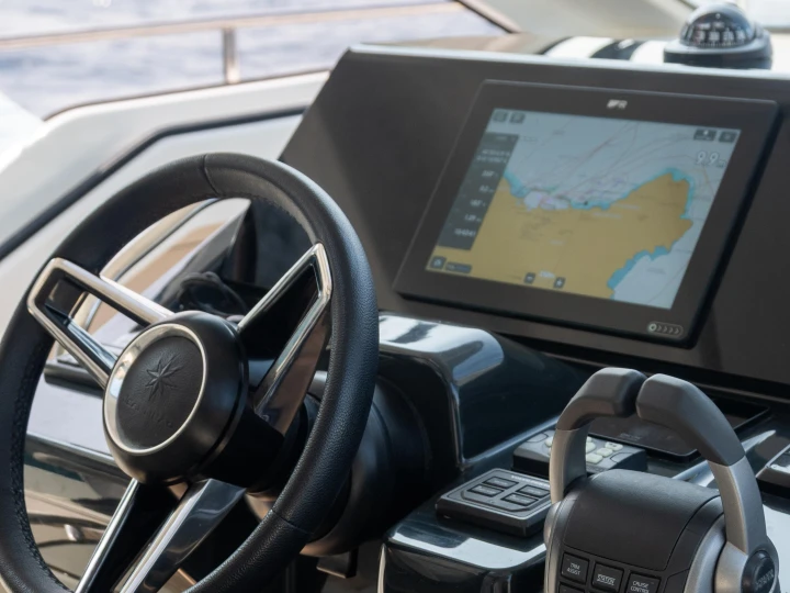 Verhuur Motorboot Jeanneau met vaarbewijs