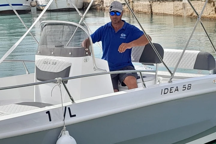 Idea Marine IDEA 58 te huur van particulier of professional in Vieste