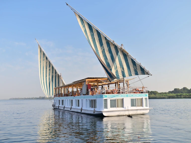 Huur een Custom Made Dahabiya in Aswan