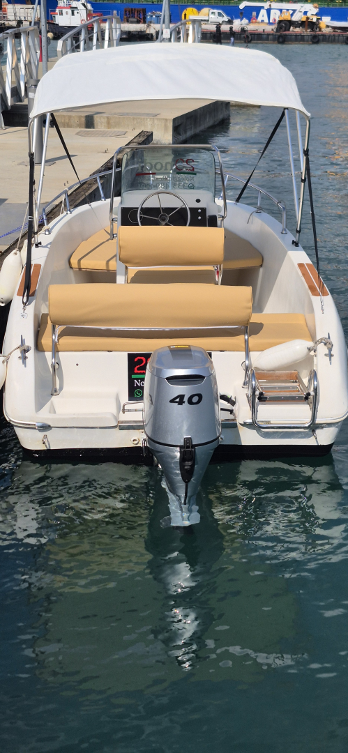 Bootverhuur La Spezia goedkoop Schizzo 520