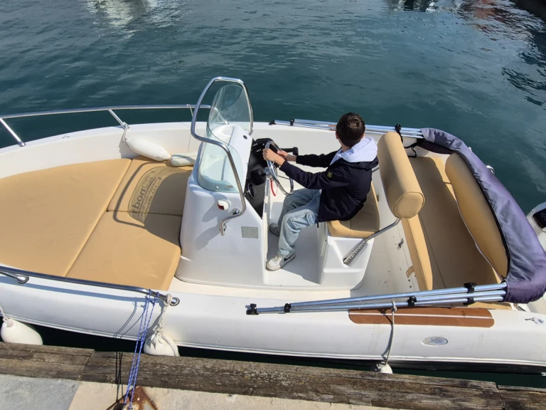 Huur Motorboot met of zonder schipper BLU LINE in La Spezia