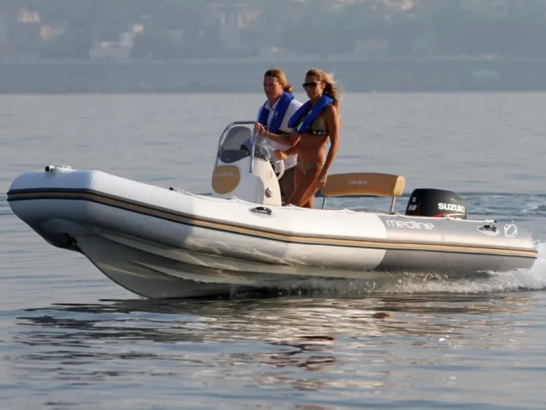 Bootverhuur Pietrosella goedkoop Medline 550