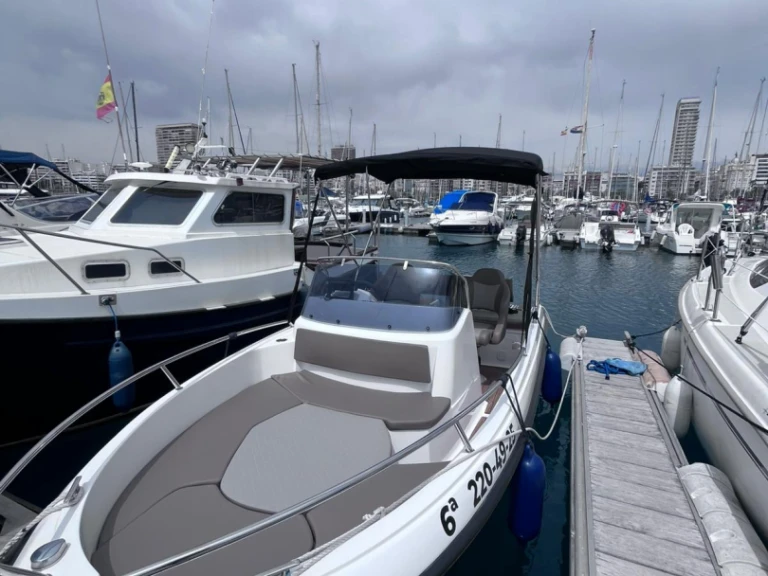 Bootverhuur Port d'Alicante goedkoop 530 Sport
