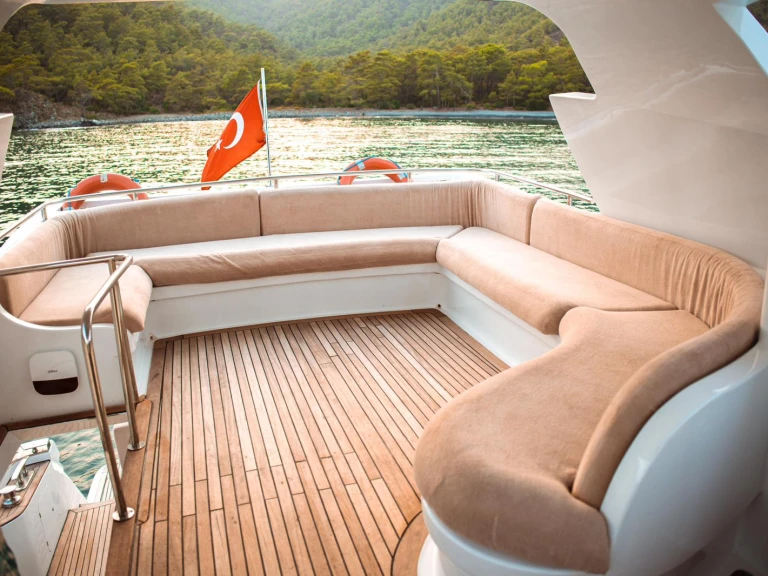 costume Tuzla te huur van particulier of professional in Kemerköy