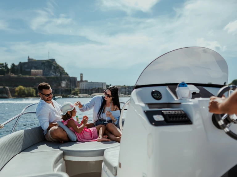 Motorboot te huur in Benítses voor de beste prijs