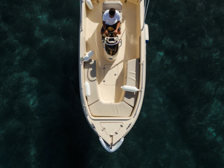 Storm Boats Storm 498 te huur van particulier of professional in Benitses Marina