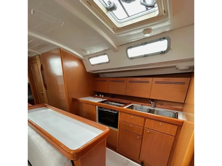 Jachthuur in Álimos - Bénéteau Cyclades 50.5 (5 cab) via SamBoat