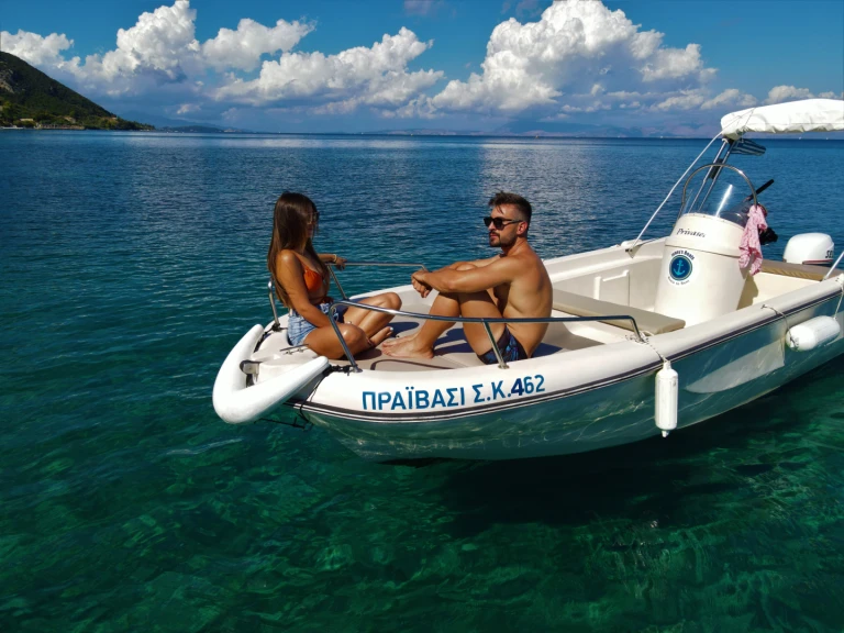 Huur een Nireus Nireus 550 in Benítses