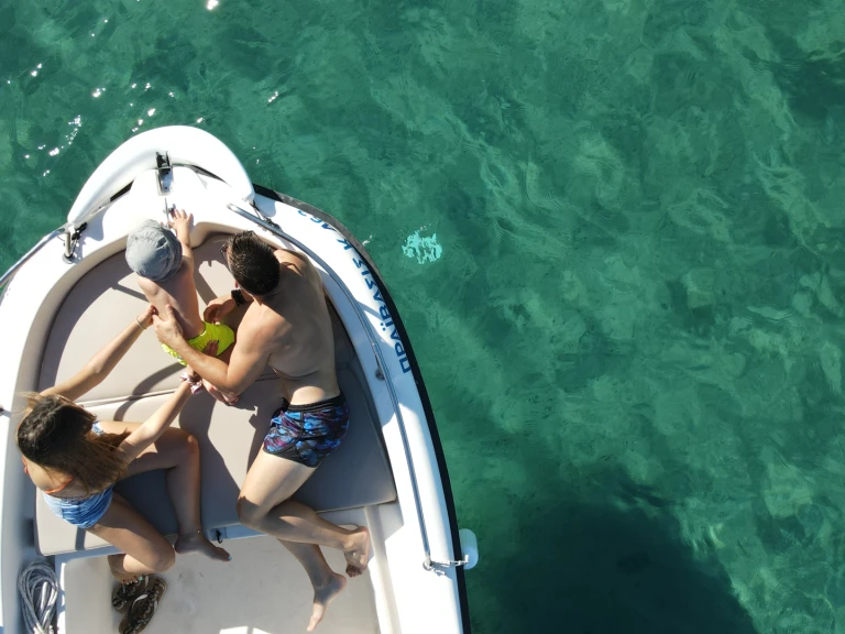 Bootverhuur Nireus Nireus 550 in Benítses via SamBoat