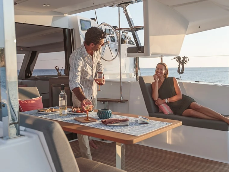 Huur Catamaran met of zonder schipper Fountaine Pajot in Anse Marcel