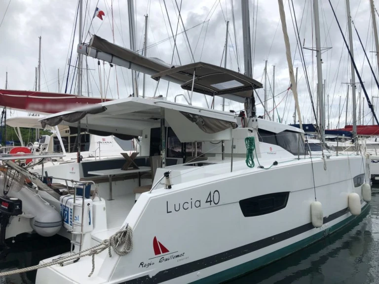 Huur Catamaran met of zonder schipper Fountaine Pajot in Le Marin